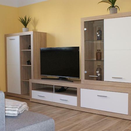 Caro'S Ferienwohnung Haard Exterior photo